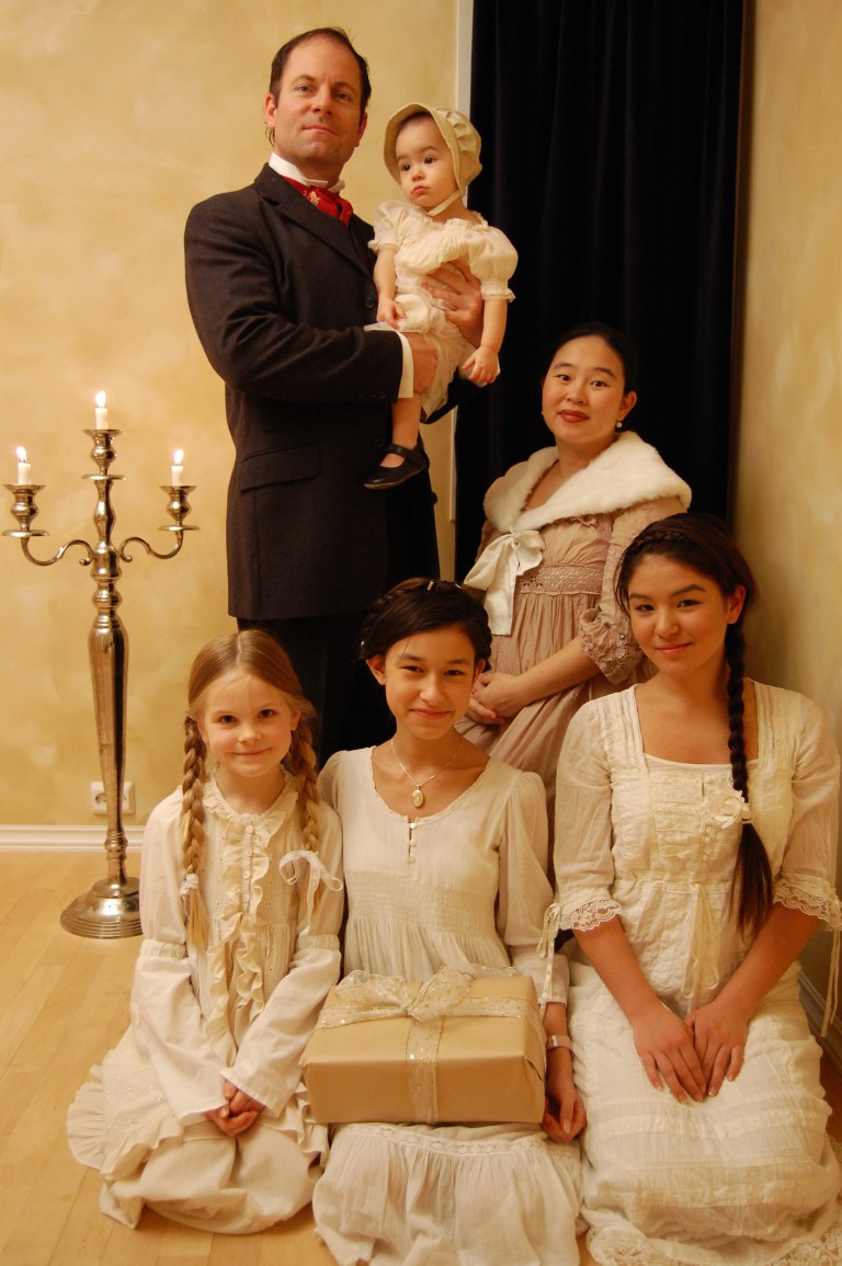 Litt strammere i masken her. Slik må det være når man skal imitere julen fra de gode gamle dager.