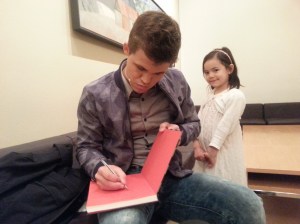 Magnus Carlsen skriver til Lykke-Merlot. 